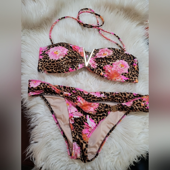 Victoria's Secret Other - Victorias Secret bikini womens bombshell animal print floral leapord 96A medium